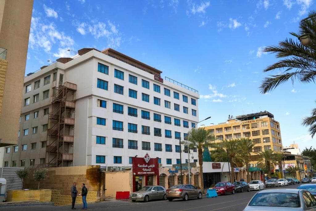 Mina Hotel